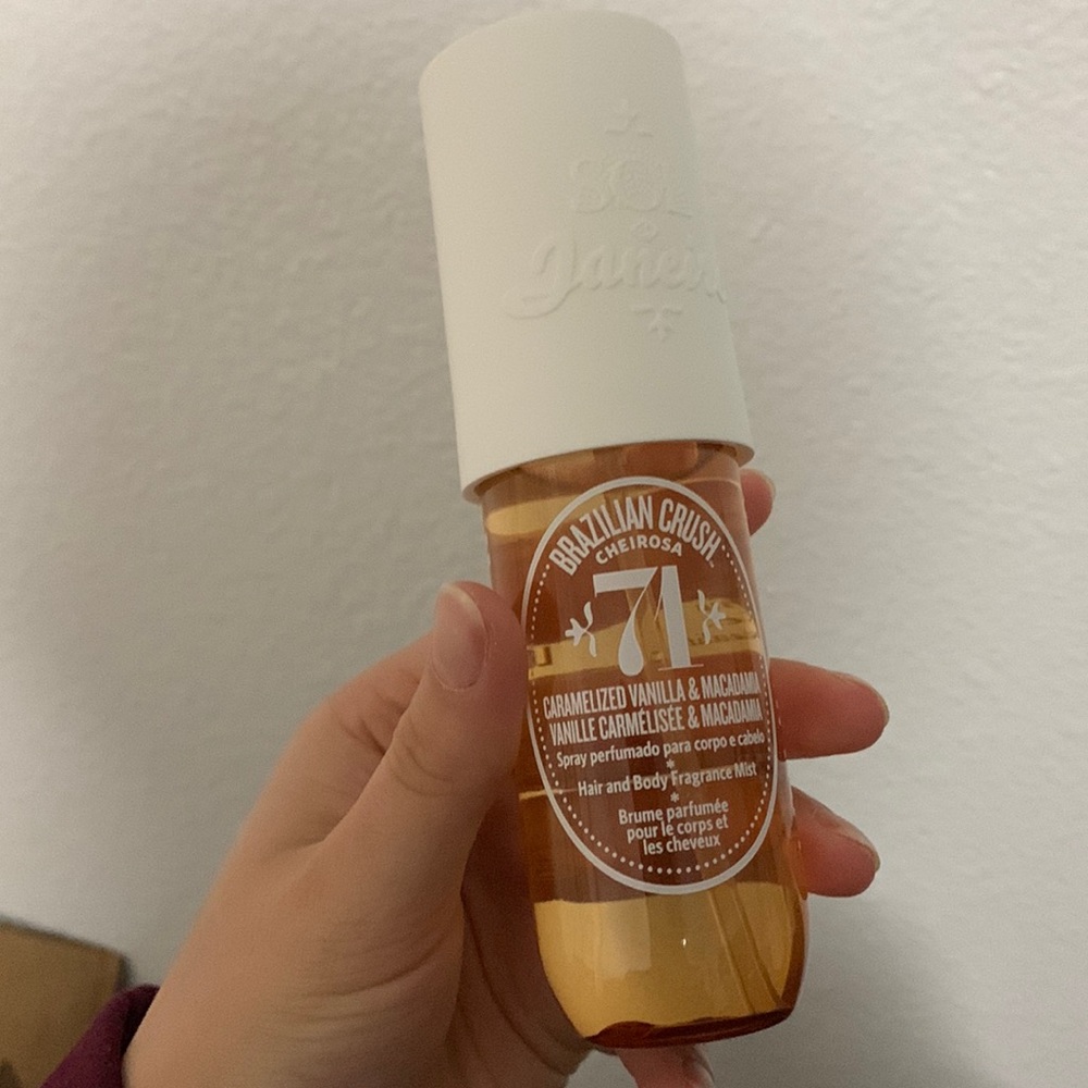 Sol de Janeiro 71 perfume